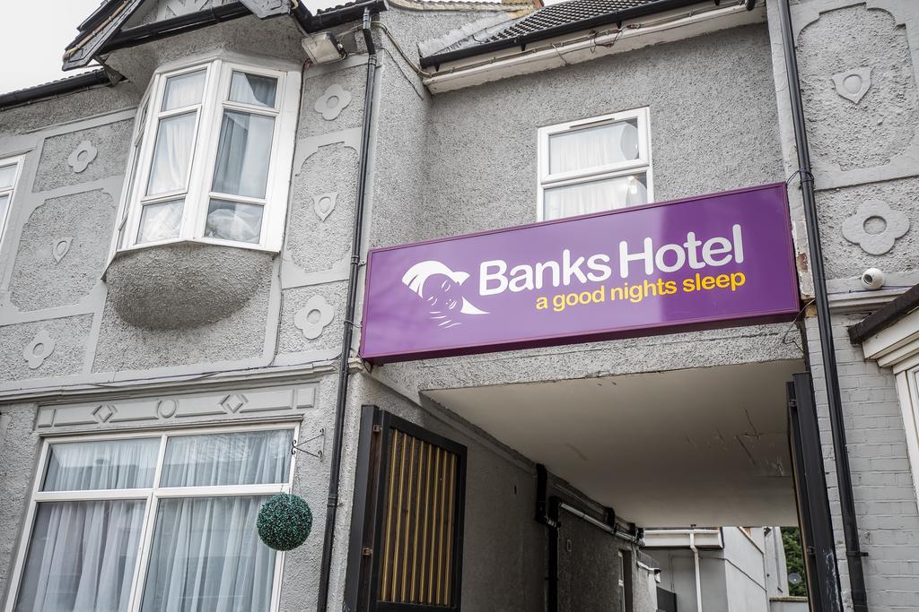 Hotel Banks 2*